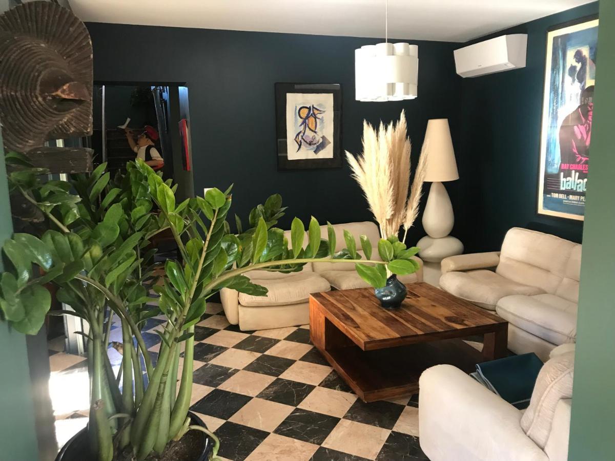 La Casa Sanills Hotel Saint-Hippolyte  ภายนอก รูปภาพ