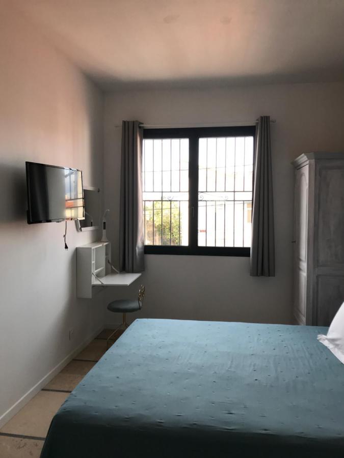 La Casa Sanills Hotel Saint-Hippolyte  ภายนอก รูปภาพ